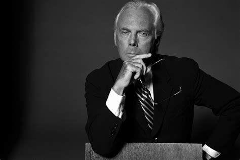 LA HISTORIA DE GIORGIO ARMANI .